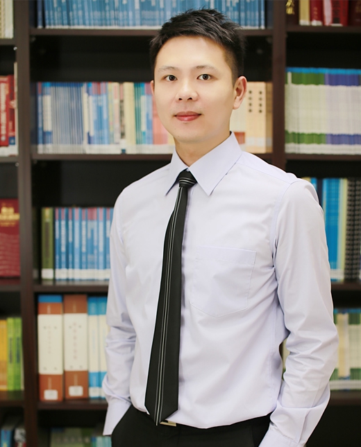 許裕東(頭像照)